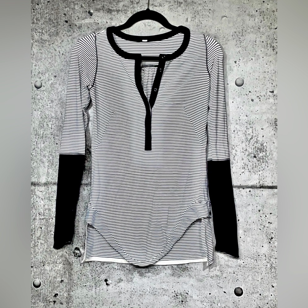 LULULEMON URBANITE HENLEY LONG SLEEVE